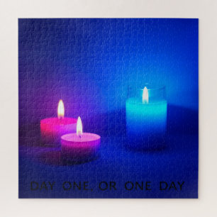 Puzzle Premier jour ou un jour, bougies violettes et bleu