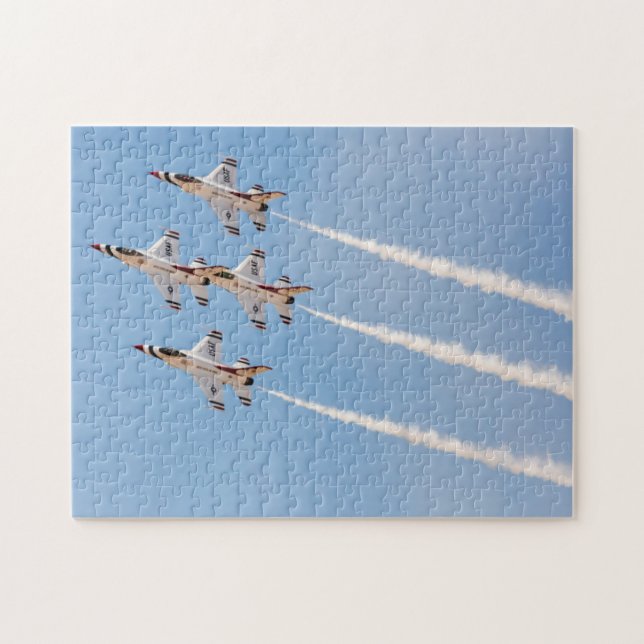 Puzzle Quatre F-16 Thunderbirds volent en formation rappr (Horizontal)