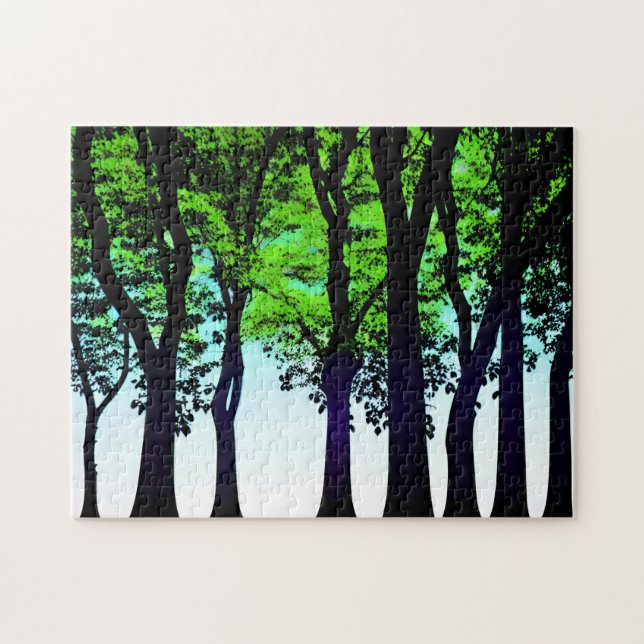 Puzzle Rangée verte d'arbres contre un ciel bleu (Horizontal)