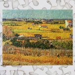 Puzzle Récolte à La Crau, Montmajour par Vincent van Gogh<br><div class="desc">Récolte à La Crau, avec Montmajour en Arrière - plan par Vincent van Gogh est un post impressionnisme vintage de beaux-arts peinture paysage nature. Vue sur les fermes avec des cheminées à foin pendant la récolte en automne. À propos de l'artiste : Vincent Willem van Gogh (1853-1890) fut l'un des...</div>