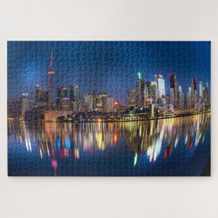 Puzzle Reflets d'un paysage urbain sur le lac