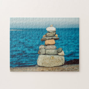 Puzzle Rochers empilés de zen sur la plage