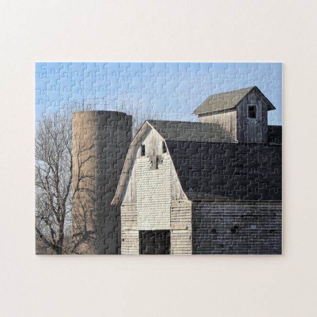 Puzzle Rustic White Barn (Horizontal)