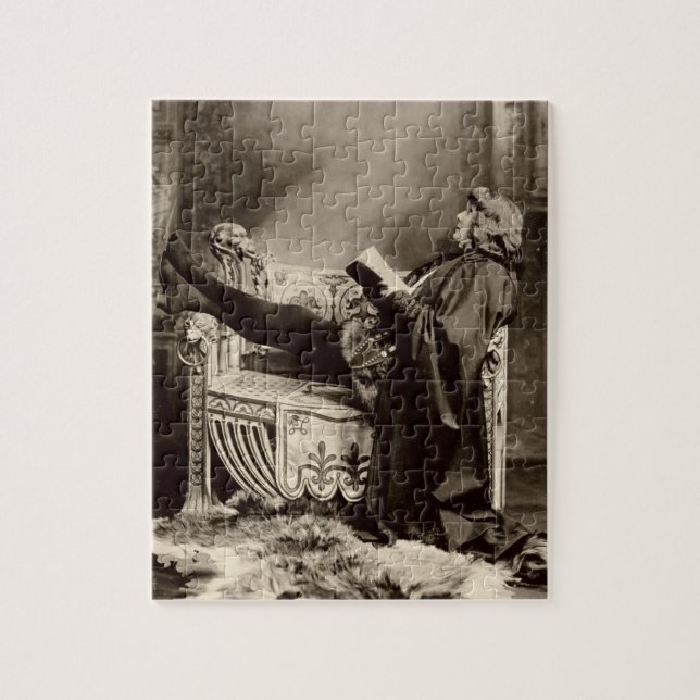 Puzzle Sarah Bernhardt (1844-1923) comme Hamlet dans le (Vertical)