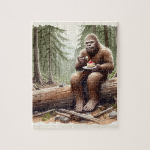 Puzzle Sasquatch dans la forêt de mossy avec un cheesecak