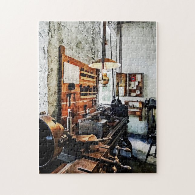 Puzzle Small Lathe in Machine Shop (Vertical)