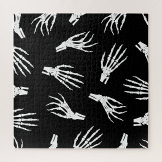 Puzzle Squelette main : motif des os d'Halloween.
