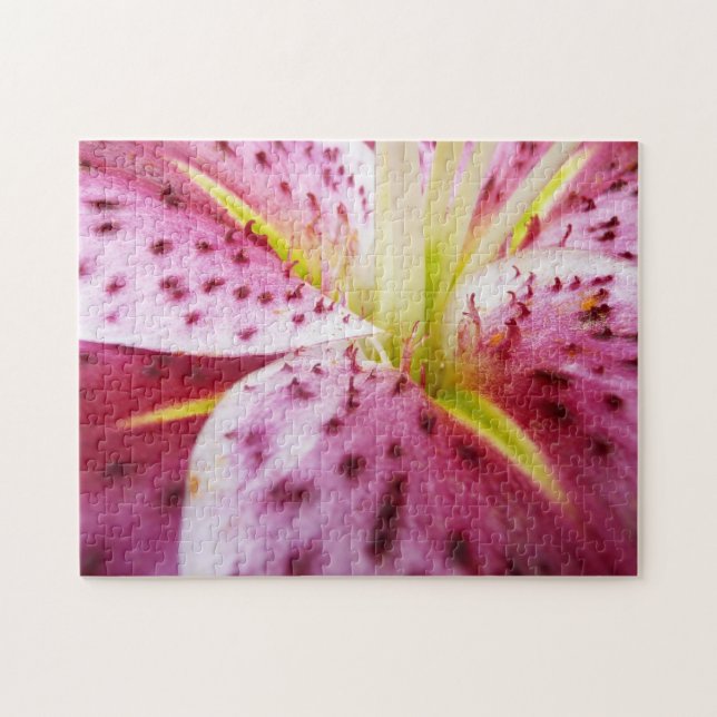 Puzzle Stargazer Lily brillant Magenta Floral (Horizontal)