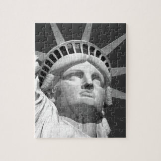 Puzzle Statue noire et blanche de la Liberté