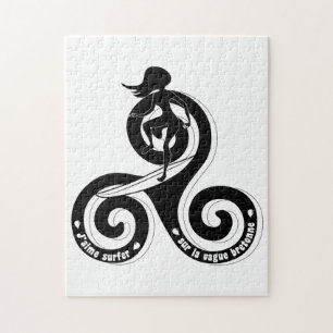 Puzzle Surfer sur la vague bretonne (version femme)