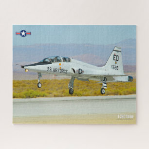 Puzzle TALON T-38C (16 x 20 pouces)