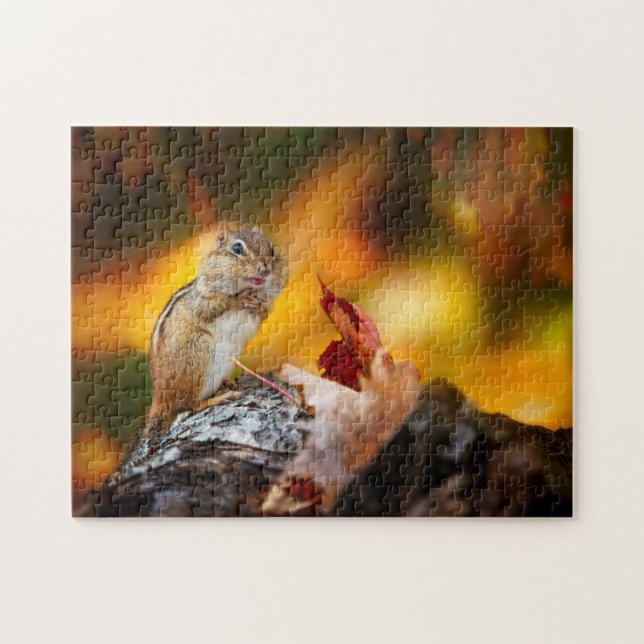 Puzzle Tamia d'automne se procurant de la nourriture pour (Horizontal)