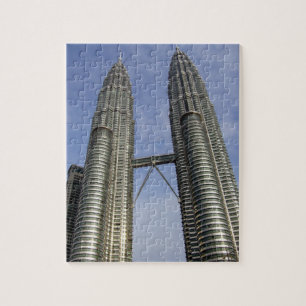 Puzzle tour Petronas