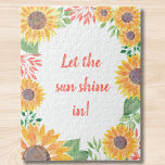 Puzzle Tournesol inspirant<br><div class="desc">Laissez le soleil briller ! Joli, joyeux tournesol inspiré puzzle. Décoré d'une aquarelle originale de tournesols et de feuillage dans les tons jaune, vert et corail. Vous pouvez customiser cette affiche en changeant les mots si vous le souhaitez. Aquarelle originale © Michele Davies</div>