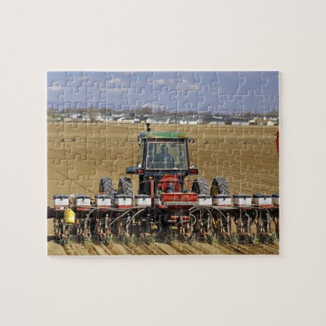 Puzzle Tracteur tirant un semoir de maïs semence. (Horizontal)