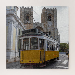 Puzzle Tramway jaune sur la cathédrale de Lisbonne au Por