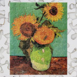 Puzzle Trois tournesols dans un vase par Vincent van Gogh<br><div class="desc">Trois Tournesols dans un Vase de Vincent van Gogh est un post impressionnisme d'art vintage de peinture florale à vie. Un bouquet avec trois beaux tournesols fleuris dans un vase. Fleurs fraîches d'été coupées du jardin. À propos de l'artiste : Vincent Willem van Gogh (1853-1890) fut l'un des peintres Post...</div>