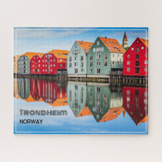Puzzle Trondheim Norvège Fjord Maisons rouges et vertes e
