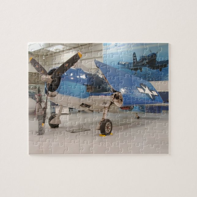 Puzzle Un avion de chasse F-6F Hellcat de la Seconde Guer (Horizontal)