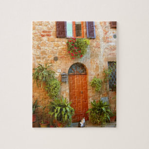 Puzzle Un chat cherche à entrer chez lui à Pienza, en Ita