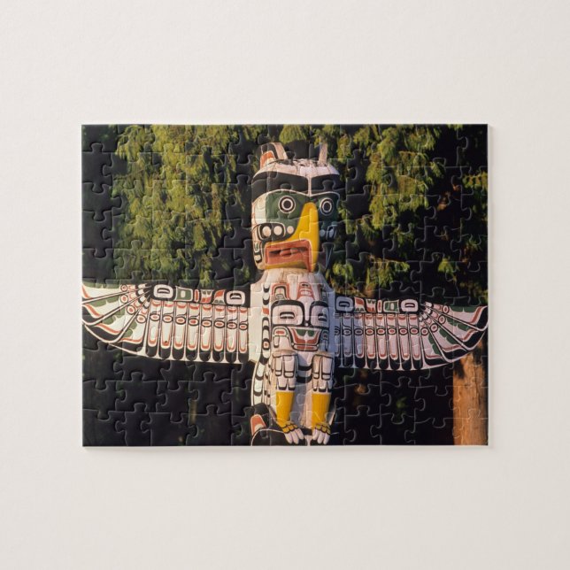 Puzzle Un mât totem à Vancouver, Canada. (Horizontal)