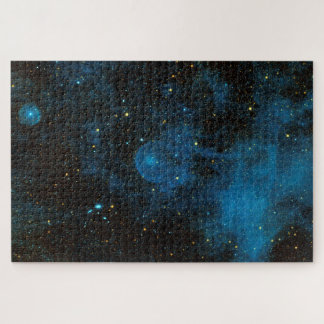 Puzzle Une étoile en fuite appelée CW Leo