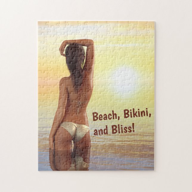 Puzzle Une fille en bikini en mer au coucher du soleil (Vertical)