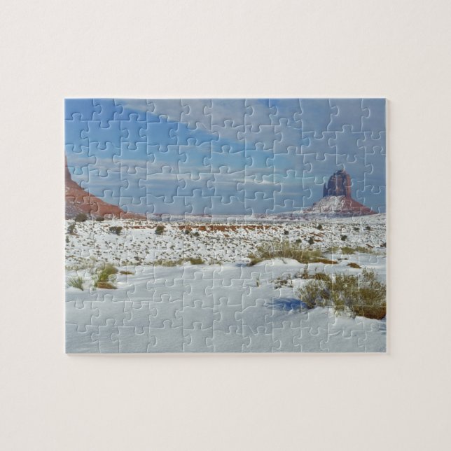 Puzzle USA, Utah, Monument Valley. Sagebrush (Horizontal)