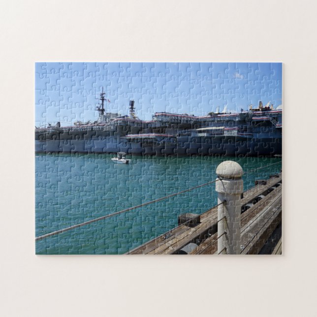 Puzzle USS Midway dans le port de San Diego (Horizontal)