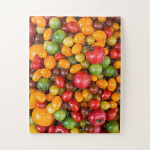 Puzzle Variété de tomates fraîches colorées dans les jard