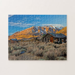 Puzzle Vieille ferme le long de lac Hwy 395 en juin