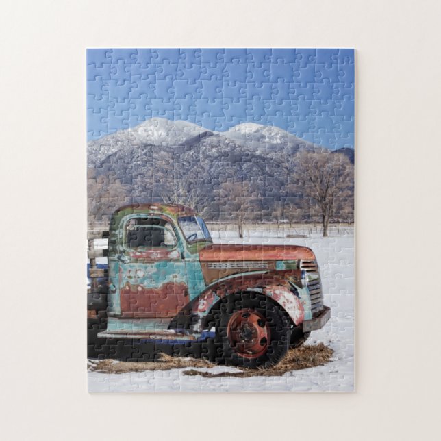 Puzzle Vieux camion assis dans le champ (Vertical)