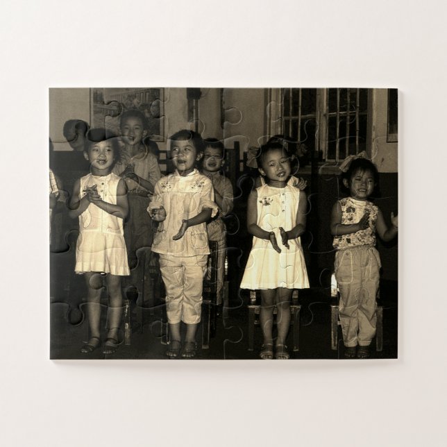 Puzzle Vintage China Changsha childcare (Horizontal)