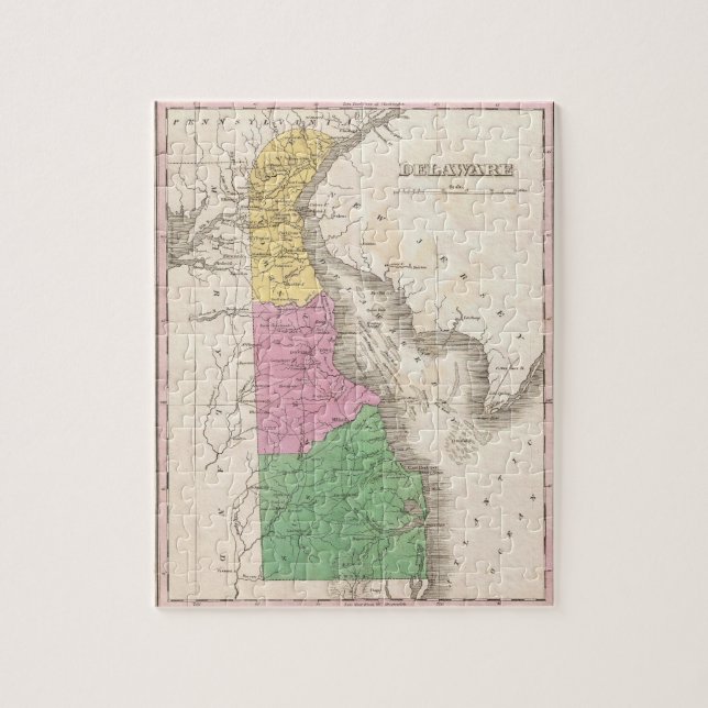 Puzzle Vintage Map of Delaware (Vertical)