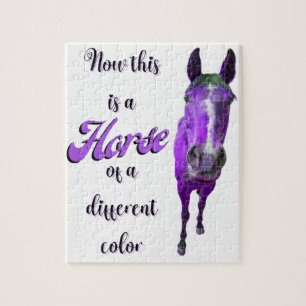 Puzzle Voici Un Cheval D'Une Couleur Différente, Violet