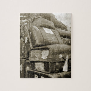 PUZZLE WAGON SUITCASE 1890