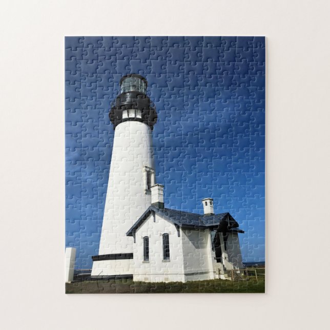 Puzzle Yaquina Head Lighthouse, Newport, Oregon (Vertical)
