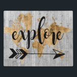Puzzle Young Explorer V<br><div class="desc">Un design mignon avec une phrase en or et une carte or du monde sur un arrière - plan en planche grise. Artiste : Studio W</div>