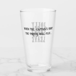 Quand le Capitaine s'éloigne du verre de bière