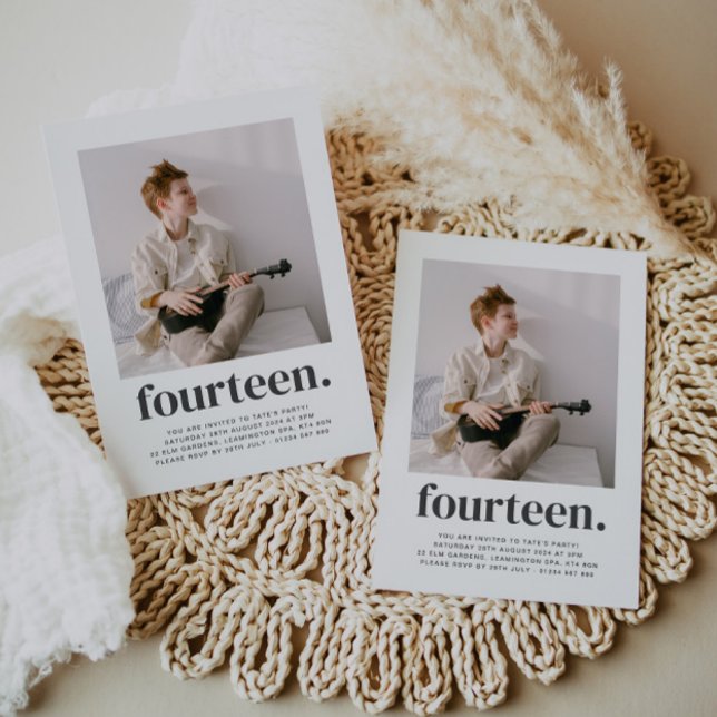 Quatorze Carrés Photo Invitation pour le premier a (Créateur téléchargé)