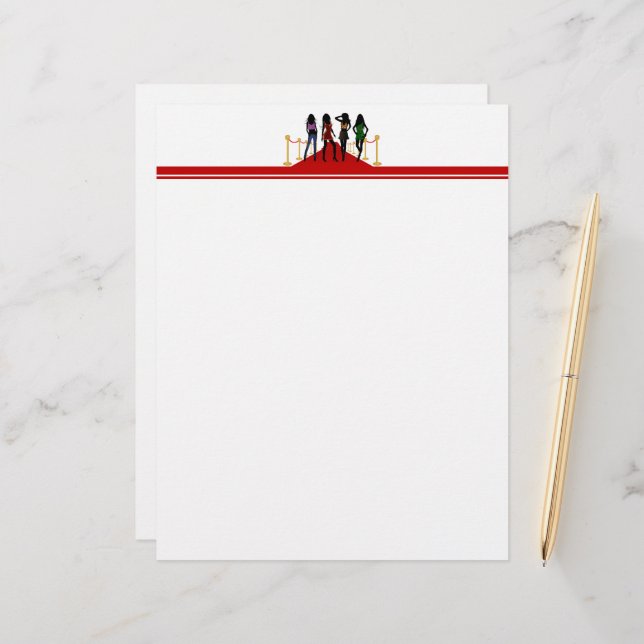 Quatre mannequins de mode posant sur le tapis roug (Devant/Arrière en situation)