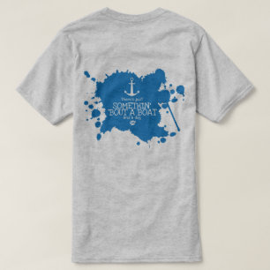 Quelque chose 'accès un bateau et un T-shirt de