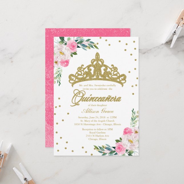 Quinceanera Invitation Gold Tiara Fleurs roses cha (Devant/Arrière en situation)