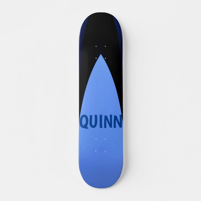 QUINN ~ Cool Skateboard : Great Gift (Devant)