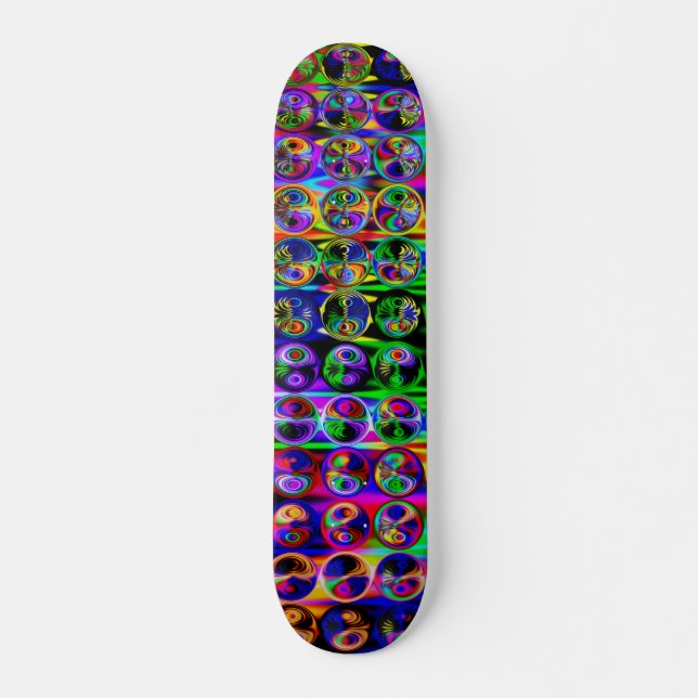 Radical Art 47 Skateboard (Devant)