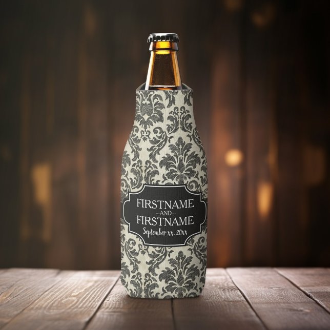 Rafraichisseur De Bouteilles Anniversaire du Mariage Goth Black Lace et Parchem (Personalized Bottle Cooler - Add Name or Custom Text for this Wedding or Anniversary Favor - Black)