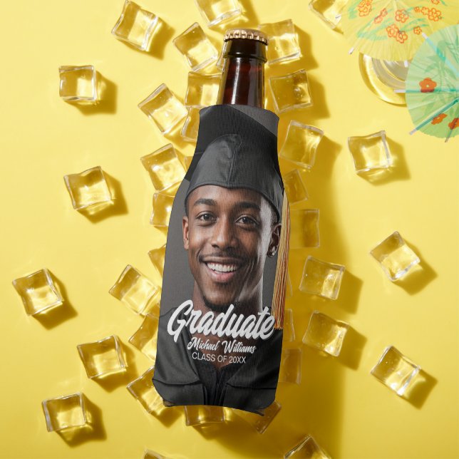 Rafraichisseur De Bouteilles Graduate Photo Bold Script Graduation Party Favor (Été in situ)