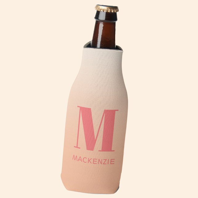 Rafraichisseur De Bouteilles Monogramme moderne Nom initial Peach Gradient (Monogram initial name personalized peach gradient bottle cooler)