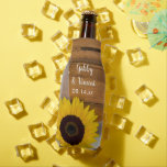 Rafraichisseur De Bouteilles Rustic Sunflower and Veil Country Wedding Favor<br><div class="desc">The Charming Rustic Sunflower and Veil Country Wedding Bottle Cooler veut keep your bottled beverages cold at rural farm or ranch theme briwer or marriage reception. Personalize it the names of the bride and groom and marriage ceremony date to create one of a chilparty favors. This casual yet classy custom...</div>