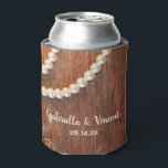 Rafraichisseur De Cannettes Rustic Pearls Country Grange Mariage Faveurs<br><div class="desc">Gardez les boissons en conserve froides à votre décontractée ferme de style ranch grange fiançailles, douche nuptiale ou réception de mariage avec le charme personnalisé Rustic Pearls Country Grange Wedding Favor Can Cooler. Ce thème occidental informel et élégant peut refroidir dispose d'une photo pittoresque de grange brune avec un collier...</div>